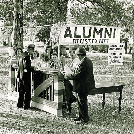 Alumni Welcome Tent